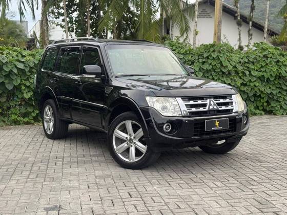 MITSUBISHI PAJERO FULL 3.2 HPE 4X4 16V TURBO INTERCOOLER DIESEL 4P AUTOMÁTICO MITSUBISHI PAJERO FULL 3.2 HPE 4X4 16V TURBO INTERCOOLER DIESEL 4P AUTOMÁTICO